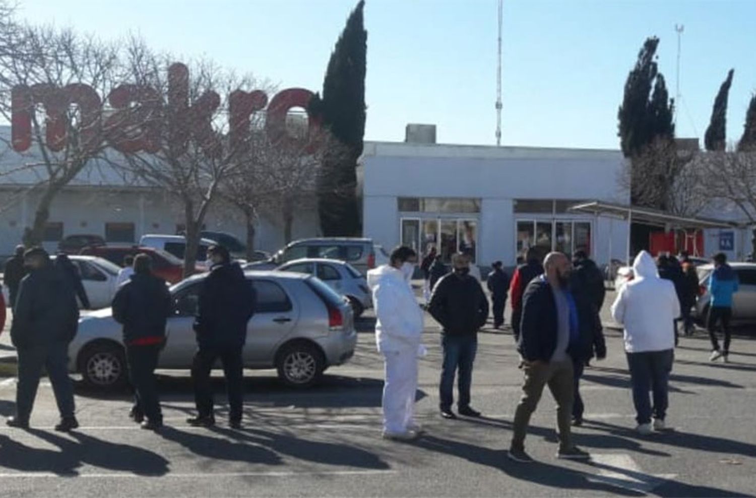 Denuncian que Makro no pagaría el bono de $5.000 a sus empleados