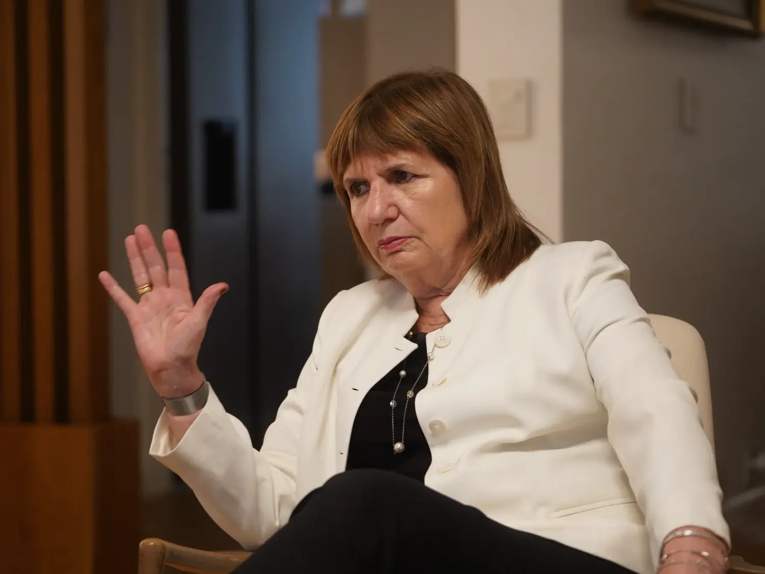 Patricia Bullrich volvió a mostrarse crítica con el rumbo económico de Milei y pidió bajar impuestos "para todos"