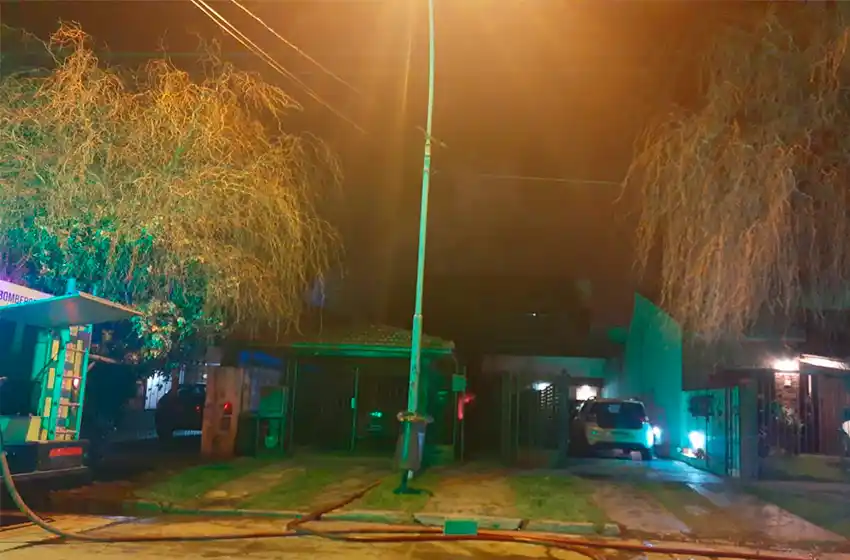 Internan a una mujer de 73 años tras incendiarse su casa