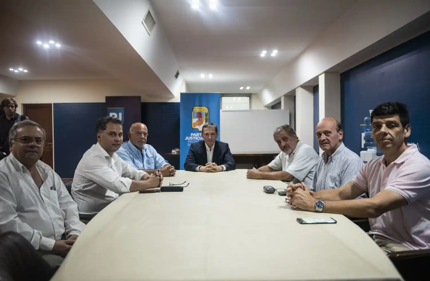 Preocupación por acceso a los medicamentos en jubilados tras reunión de Gray con sanitaristas