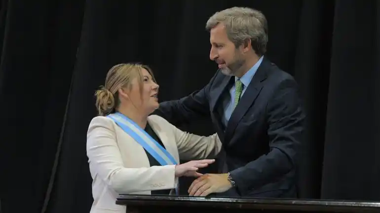 Frigerio afirmó que Macri no va a abrir la importación "en forma indiscriminada"