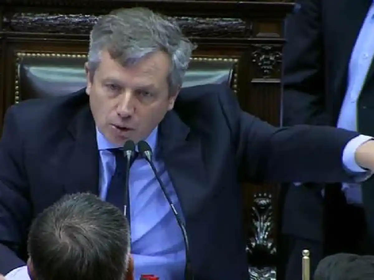 Tensión en Diputados: Levantaron la sesión