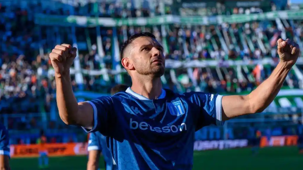 Martínez, promesa de gol para Racing.