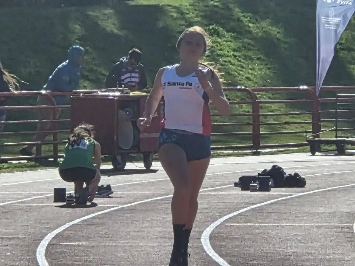 Josefina Gutiérrez, oro para Sta.Fe en relevo en Los Juegos Evita 2025