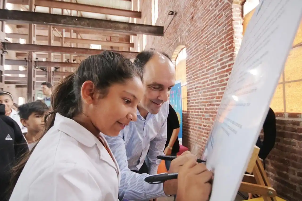 El intendente encabezó la sesión anual del Consejo de Niñas y Niños