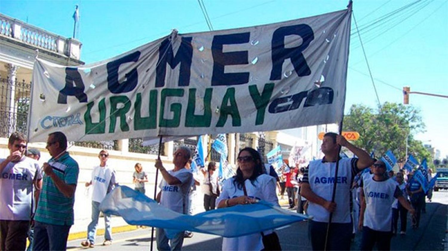 Agmer “también puede representar a privados”