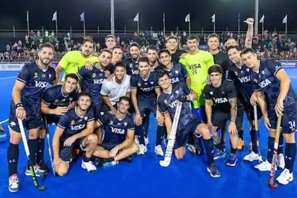 Derrota de Los Leones y Las Leones en el cierre del año