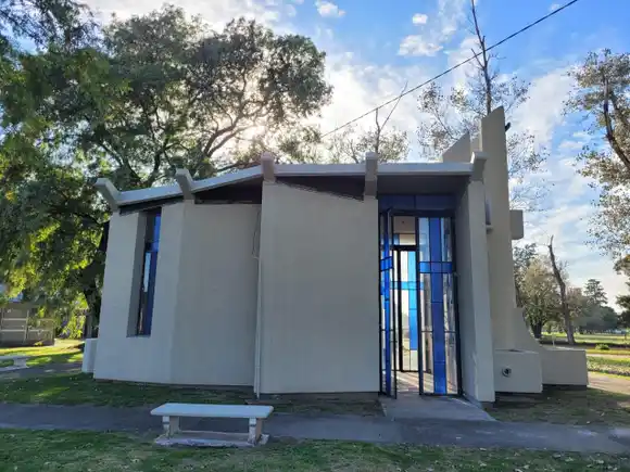 Comienzan las misas mensuales en la capilla del Cementerio Municipal