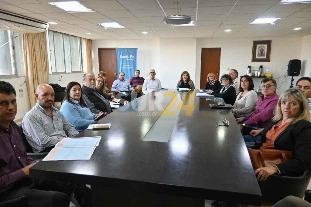 La paritaria docente abordó los cortes de gas y un futuro aumento para comedores