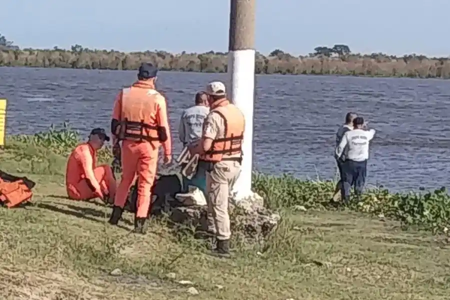 Se reanudó la búsqueda de Sheycob, el niño de 4 años que cayó al río en Puerto Aragón