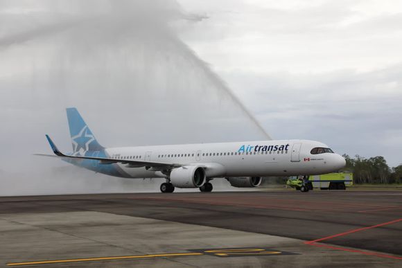 Dos aerolíneas canadienses regresan a Panamá con vuelos a Río Hato