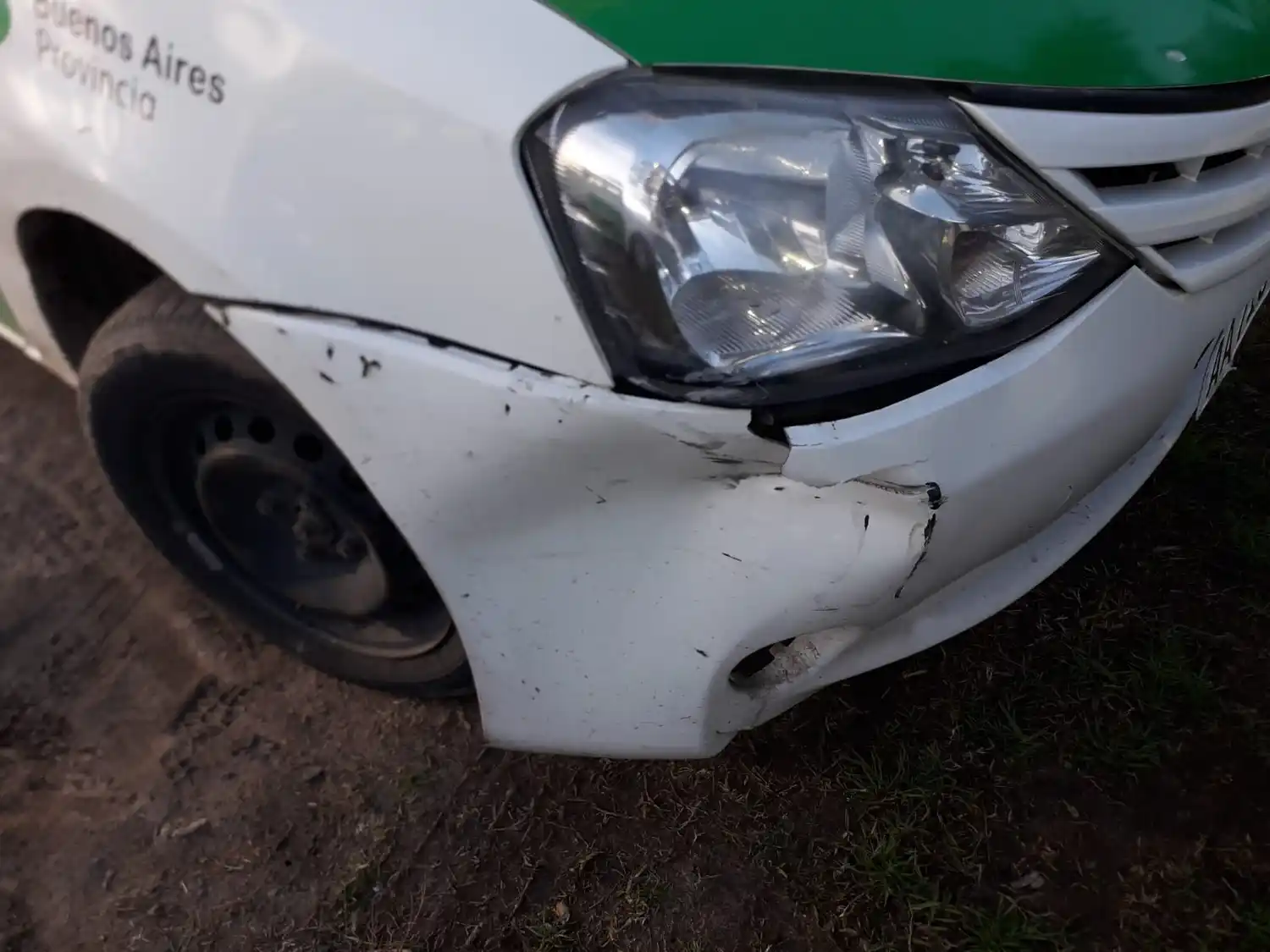 Chocó a un móvil de Tránsito cuando se iba de una fiesta clandestina y le retuvieron el auto porque estaba alcoholizado