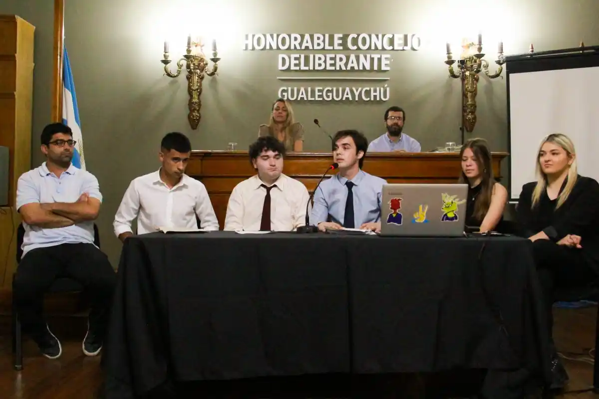 Boleto estudiantil gratuito: Los centros de estudiantes presentaron el proyecto en la Banca 14