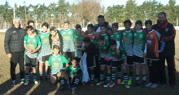 La Esperanza puso un pie en la definición del Torneo de Clubes U13