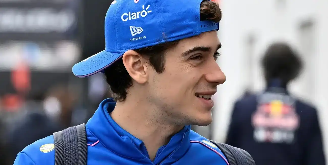 El piloto argentino se prepara para el Gran Premio de Mónaco, buscando afianzar a Alpine en la zona de puntos. Foto: REUTERS / Jennifer Gauthier.