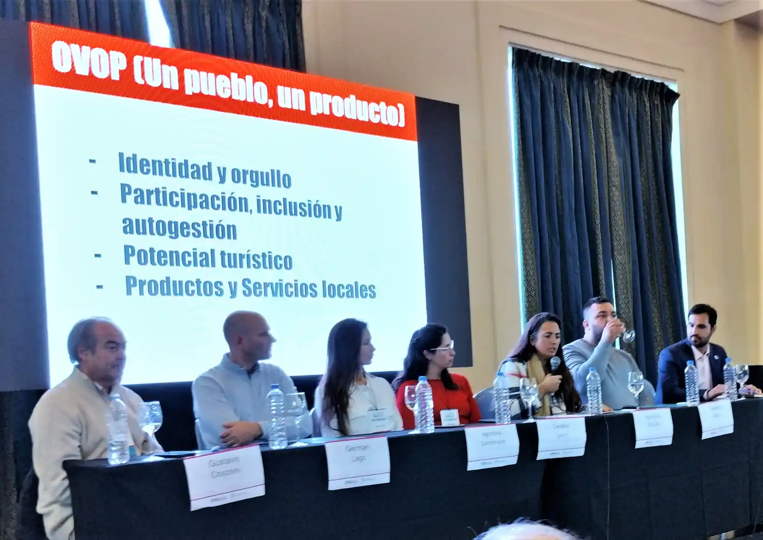 Agustina Miqueo disertó en el Congreso Productivo Bonaerense.