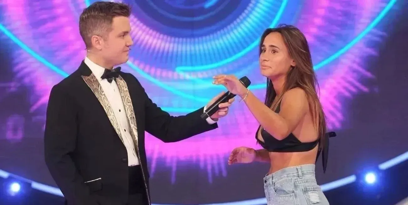 Martina Stewart Usher relató en una entrevista radial como fue victima de estafa.