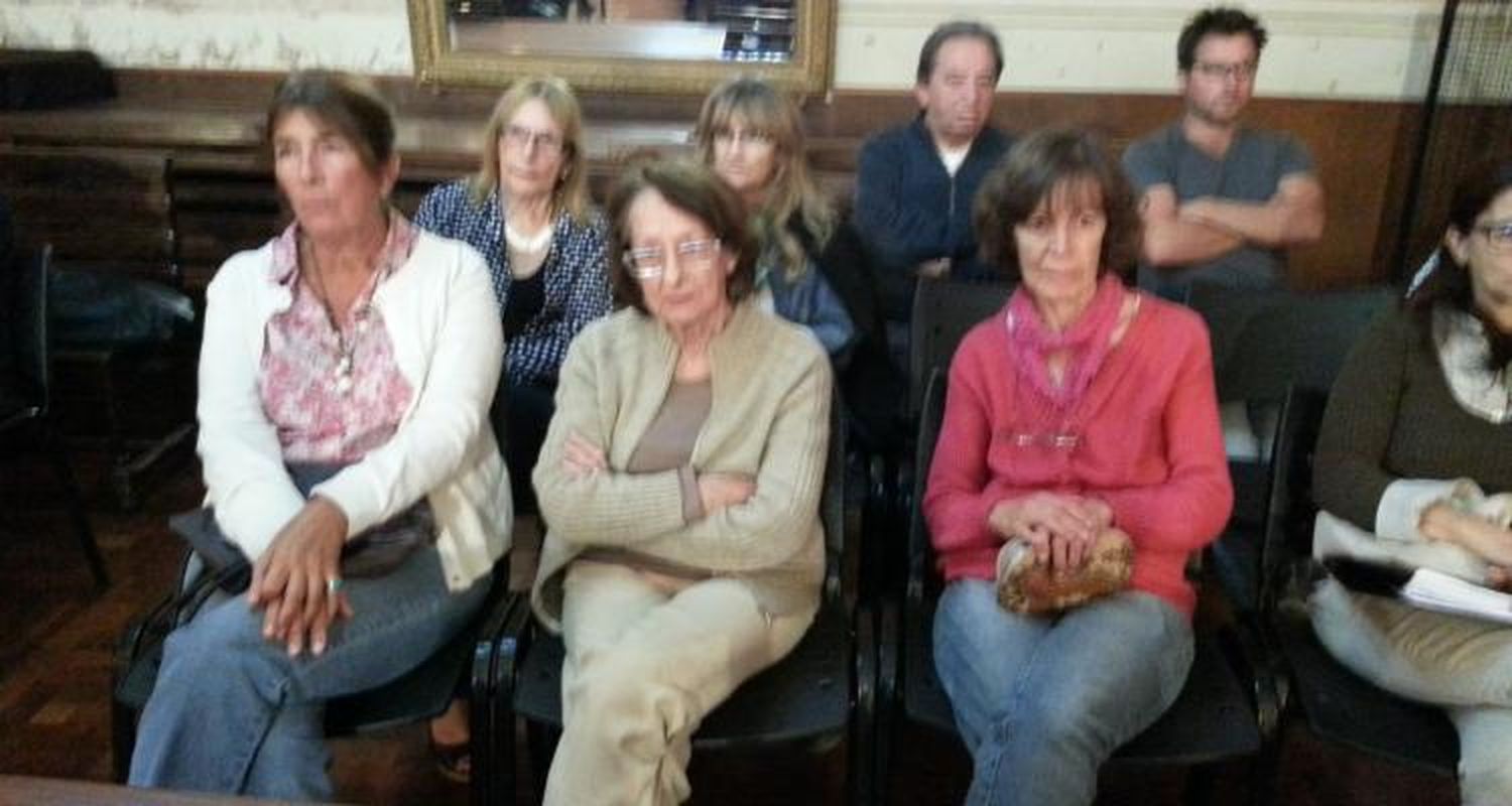 Aprobaron resolución para que la Municipalidad destine personal a la Biblioteca