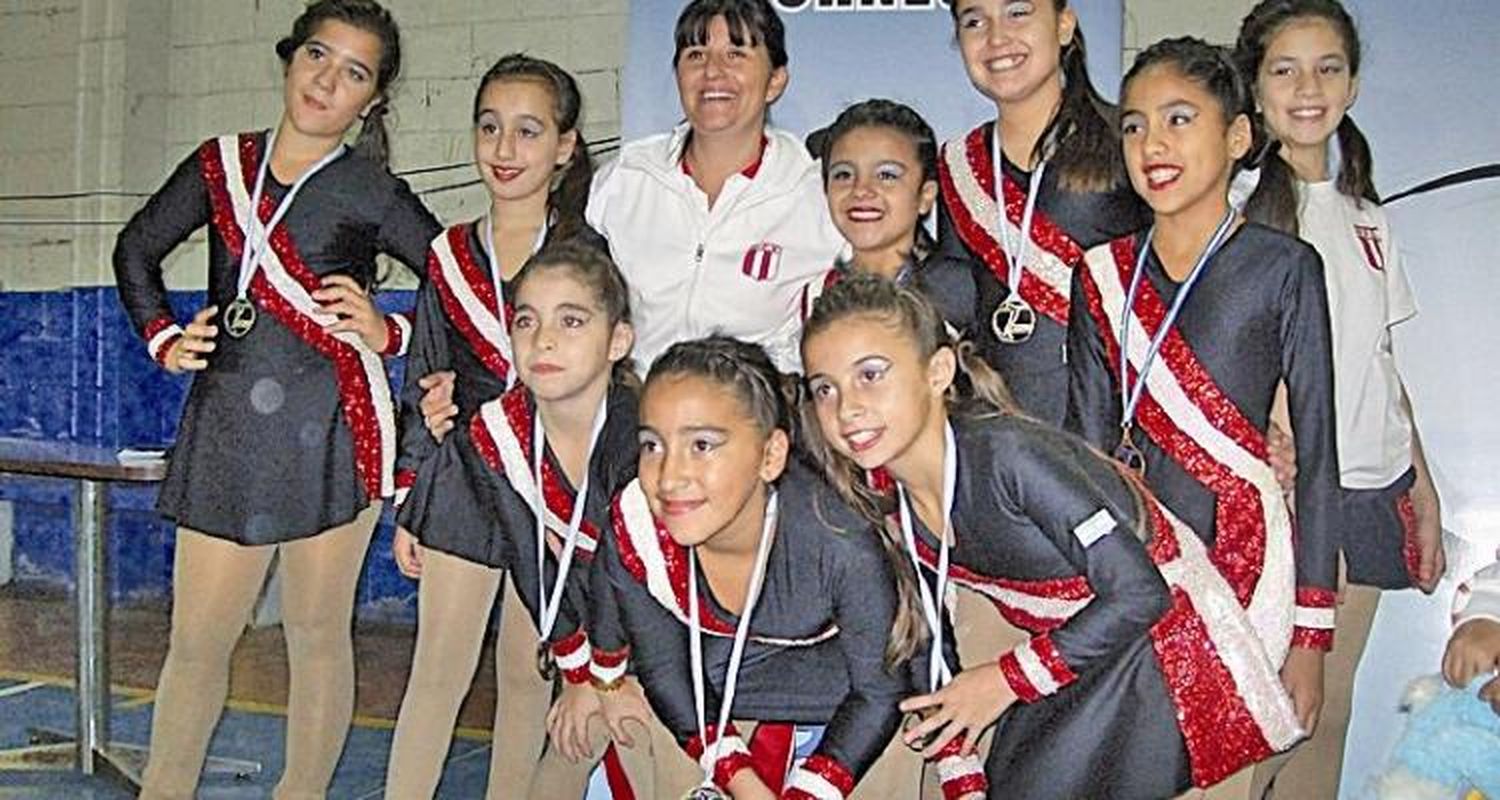 Destacada actuación de las patinadoras de Paraná