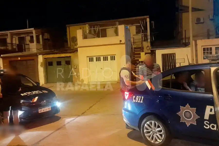 Se escapaba de sus vecinos saltando de techo en techo en el B. 17 de Octubre: terminó detenido