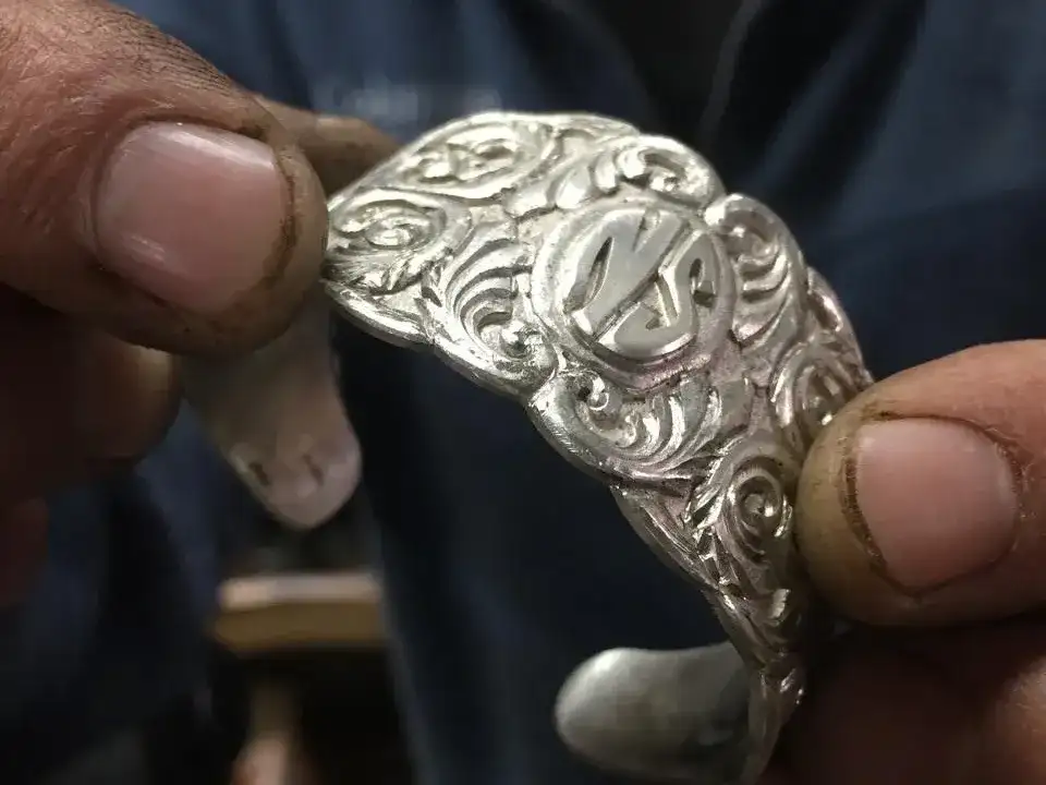 La iniciativa convocará a referentes de cuatro disciplinas vinculadas con la tradición y el trabajo artesanal: platería, cuero crudo, telar y forja.