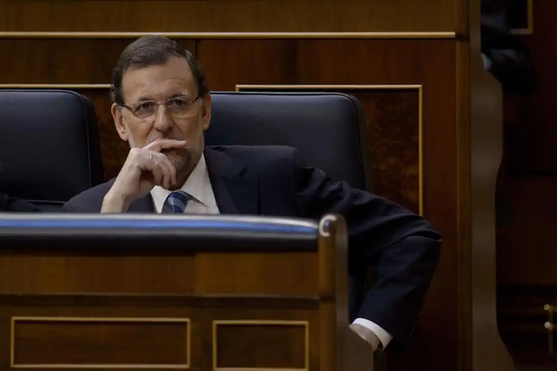 Sin aliados firmes, Rajoy apuesta a ganar tiempo