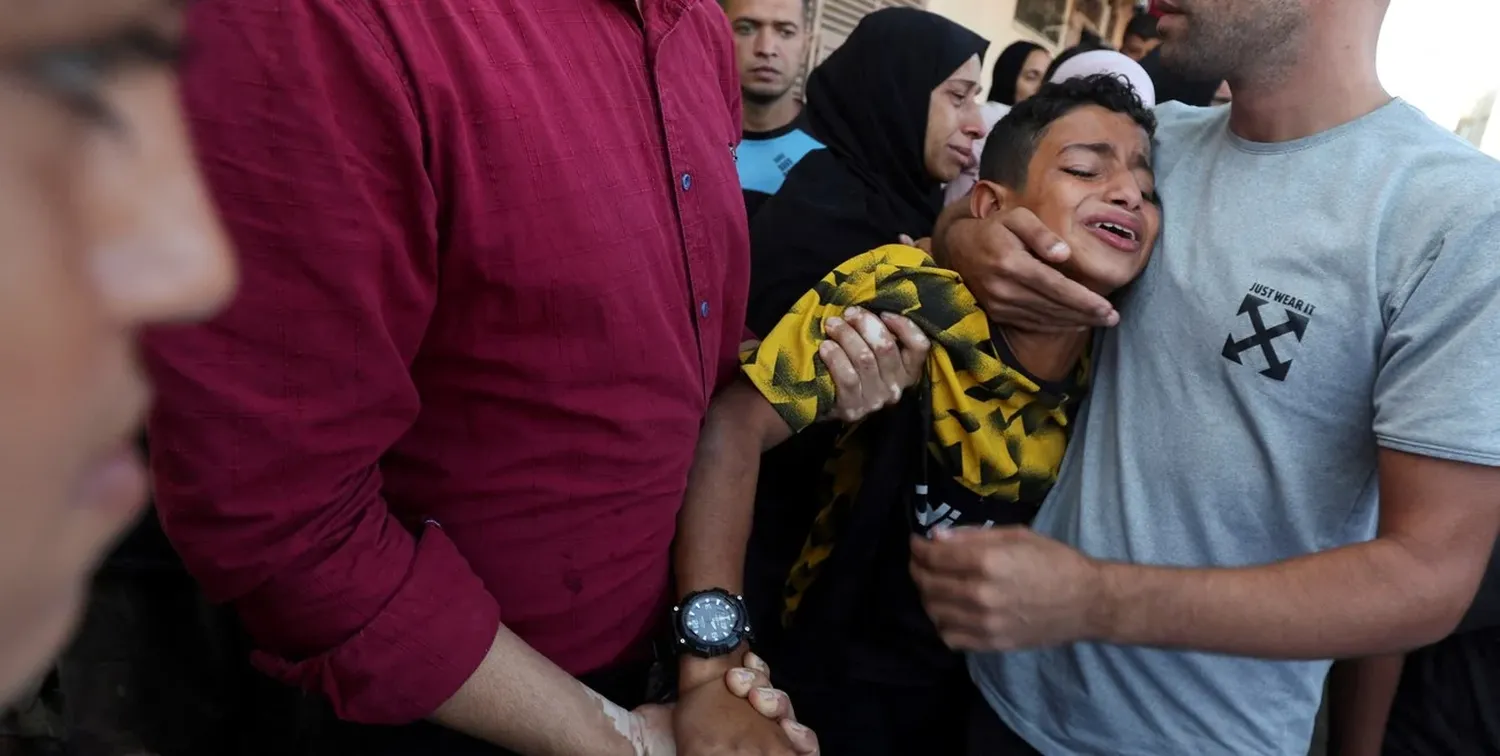 Postales en inmediaciones del hospital Al-Aqsa Martyrs en el centro de Gaza. Crédito: Ramadan Abed/Reuters