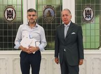 El Gobierno y los industriales analizaron cómo convertir planes sociales en empleo