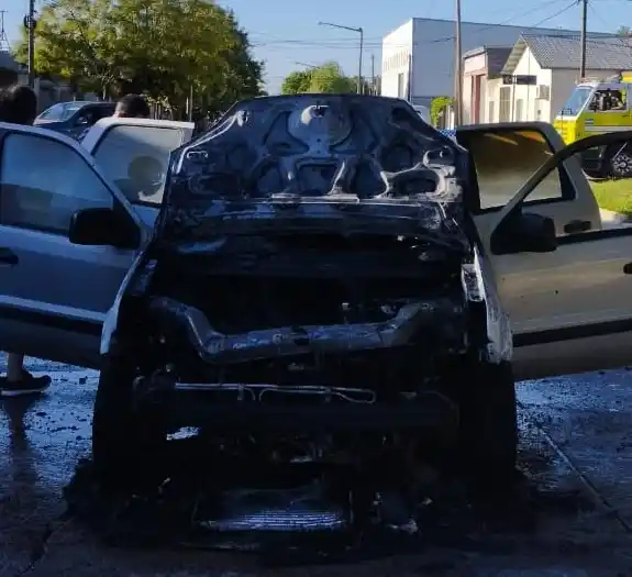 camioneta incendiada2