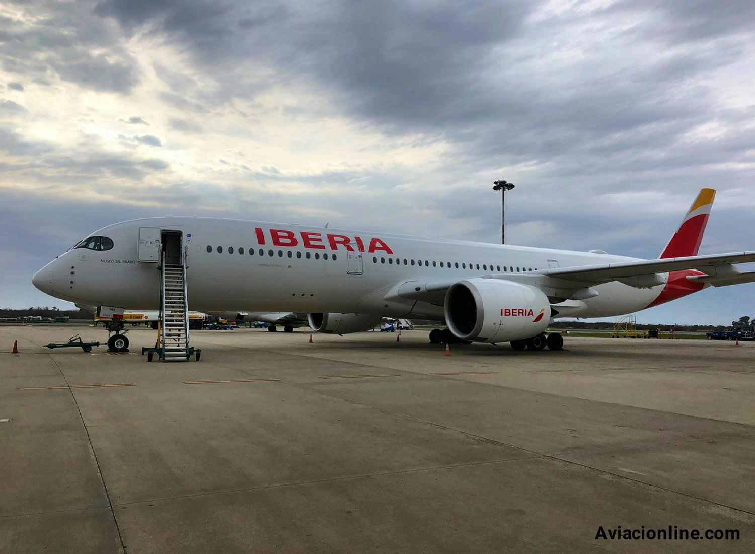 Iberia empezó a operar tres veces por día a Buenos Aires durante toda la semana