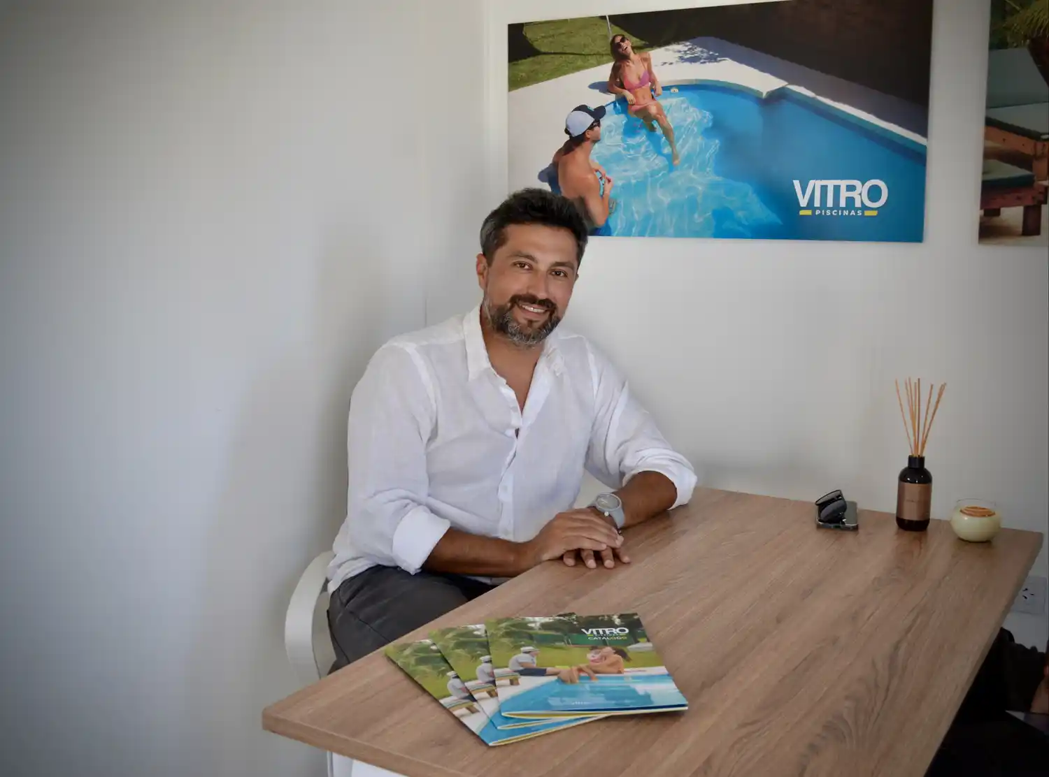 Alejandro Almada de vitro piscinas