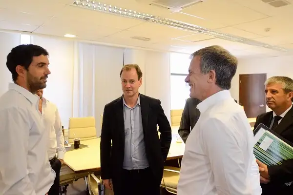 Encuentro de trabajo entre Emilio Basavilbaso y Gustavo Bordet