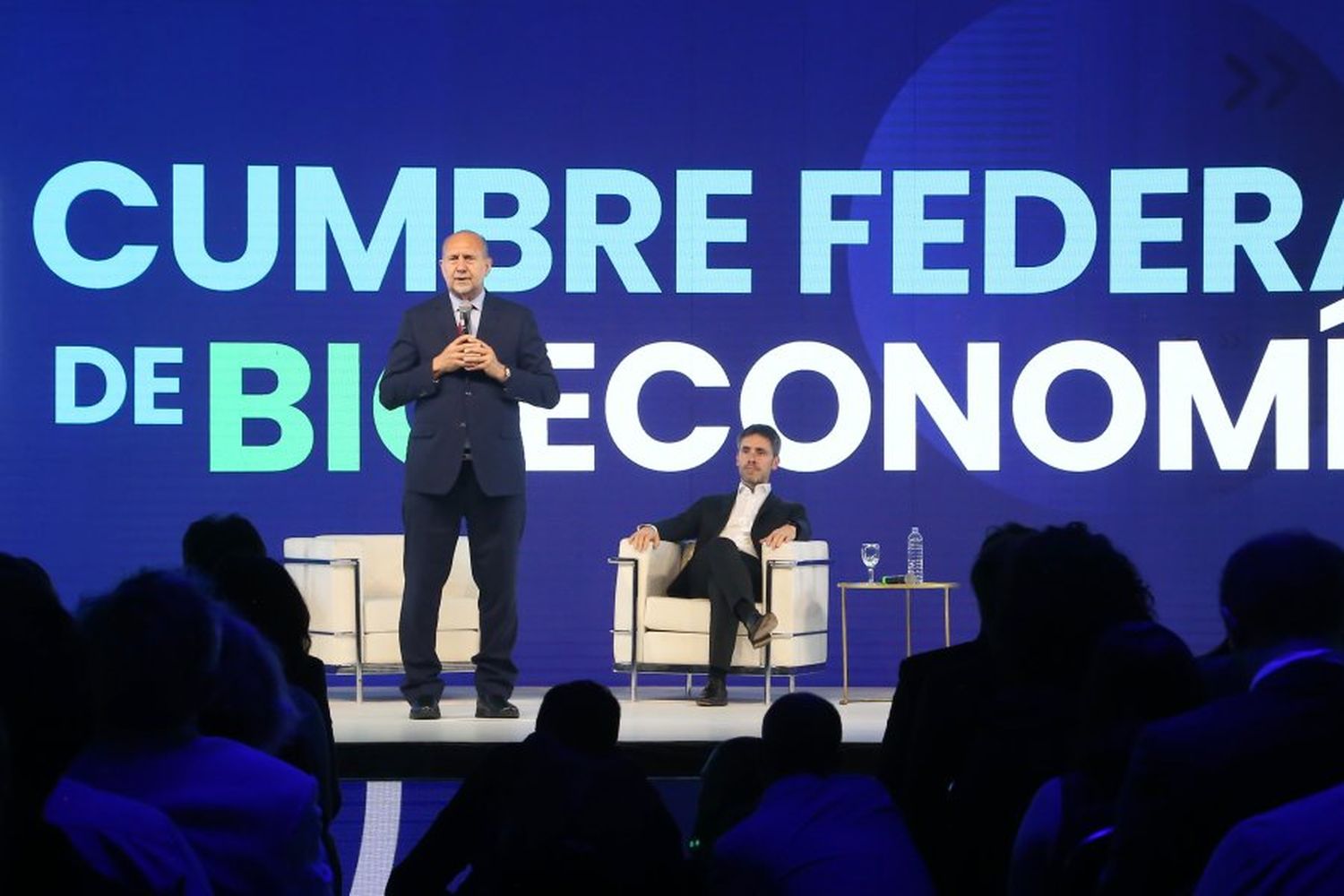 Perotti encabezó la apertura de la primera Cumbre Federal de Bioeconomía en la ciudad de Rosario