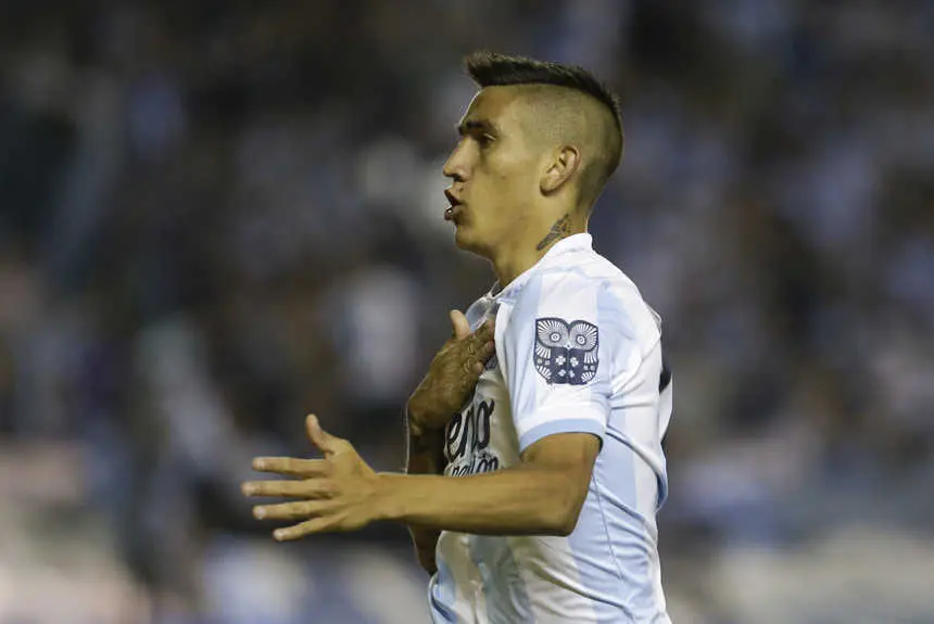 Centurión ya es jugador de Racing