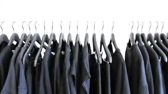 Psicología del color: qué esconden los que visten de negro