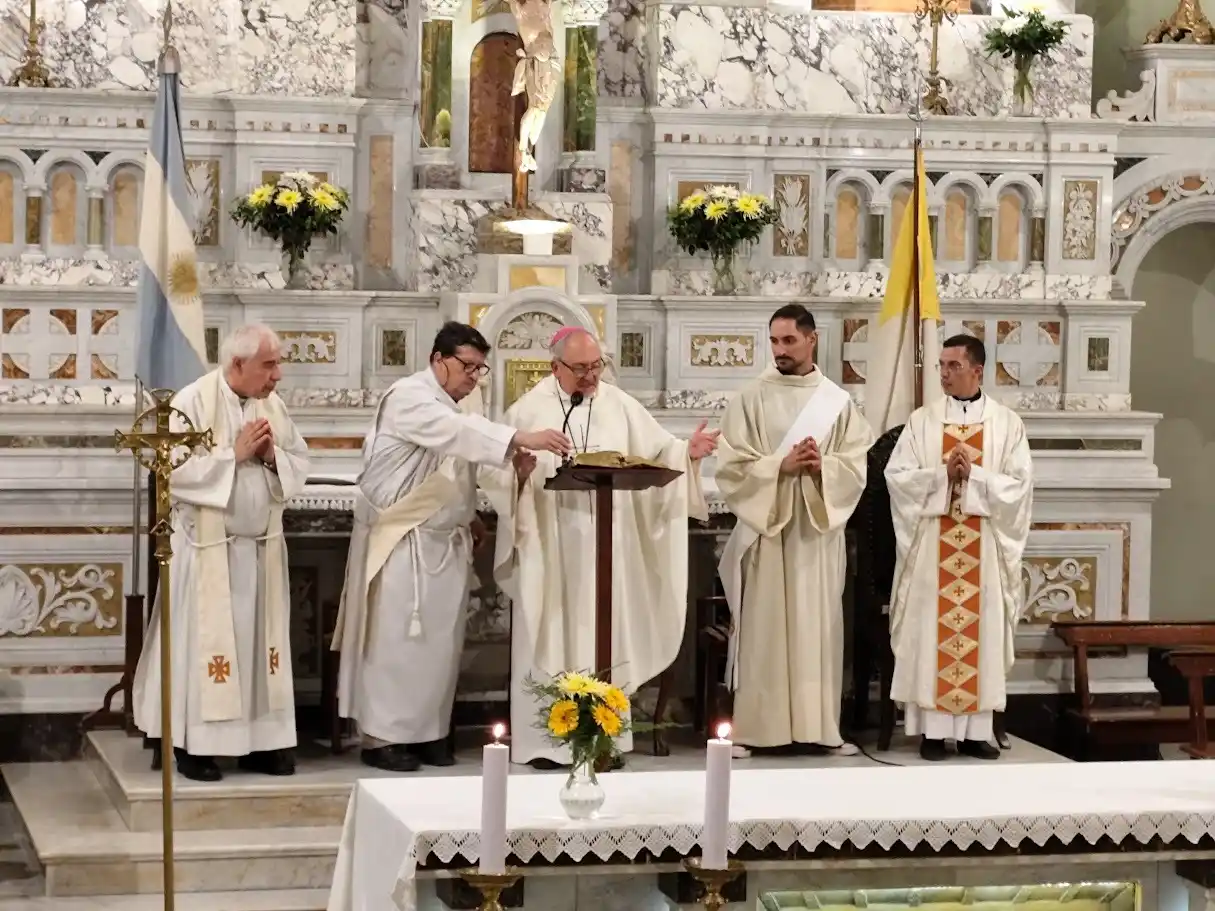Asumió Luciano Lonardi como nuevo párroco de San Antonio