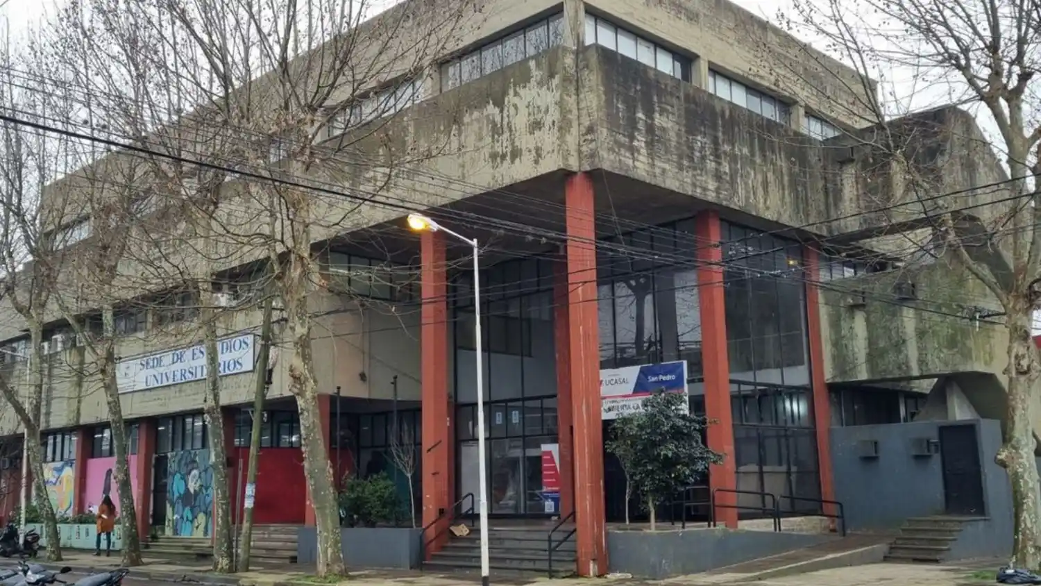 El Municipio dispuso crear el Polo Universitario en Salta y Arnaldo, y el Programa Puentes financiará las remodelaciones.