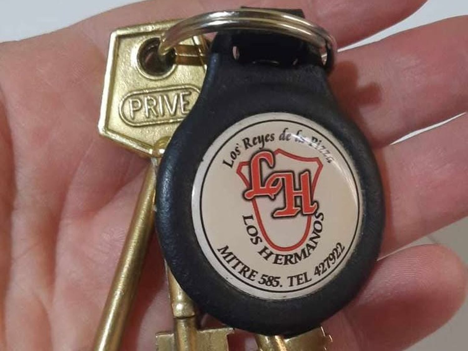Llaves encontradas en calle Belgrano