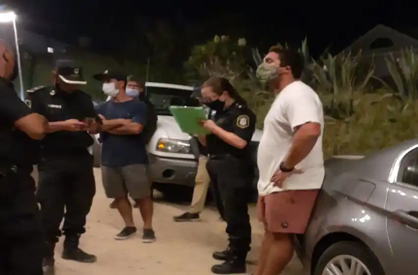 Desarticularon una fiesta clandestina de 800 personas en Mar del Plata