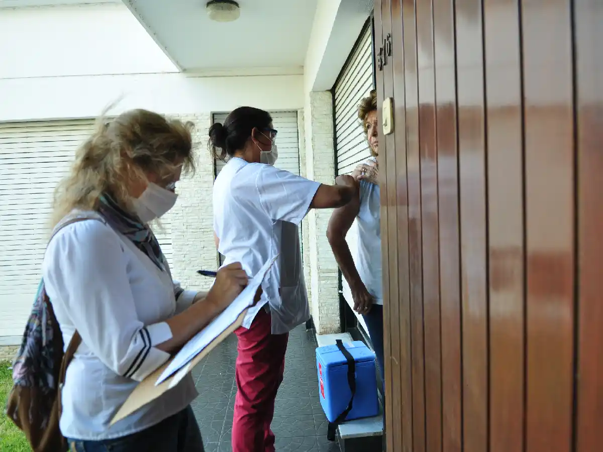 La vacunación domiciliaria llega a barrio Iturraspe