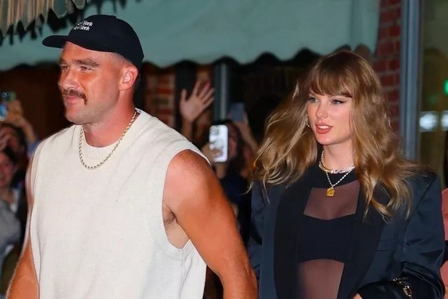 Taylor Swift y Travis Kelce disfrutaron de una elegante cena en Nueva York después del partido de los Chiefs