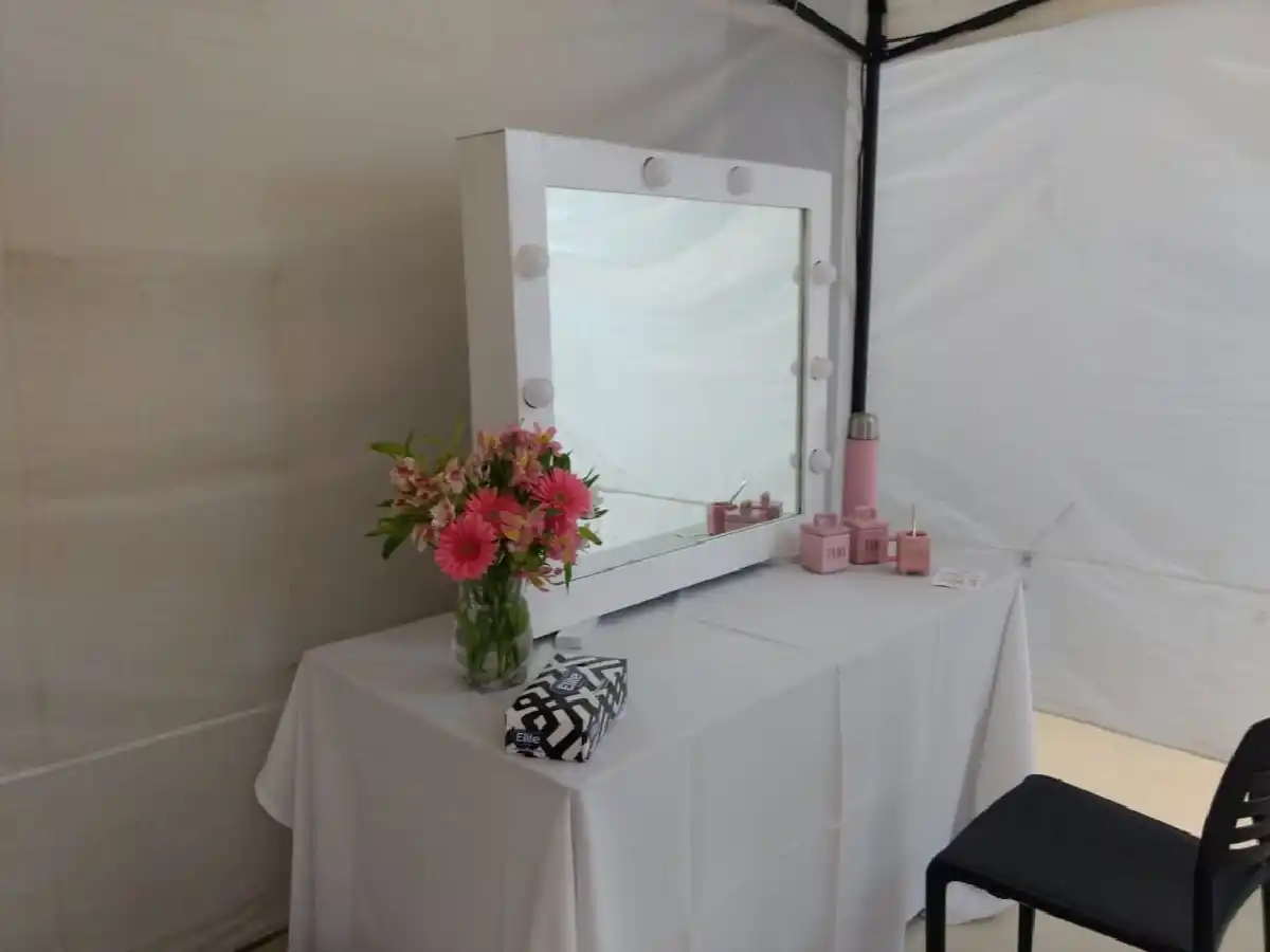 Así es el camarín de Tini en San Francisco 