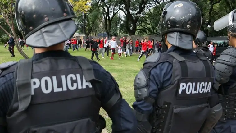 Las medidas de seguridad que tomará el gobierno en los estadios de fútbol