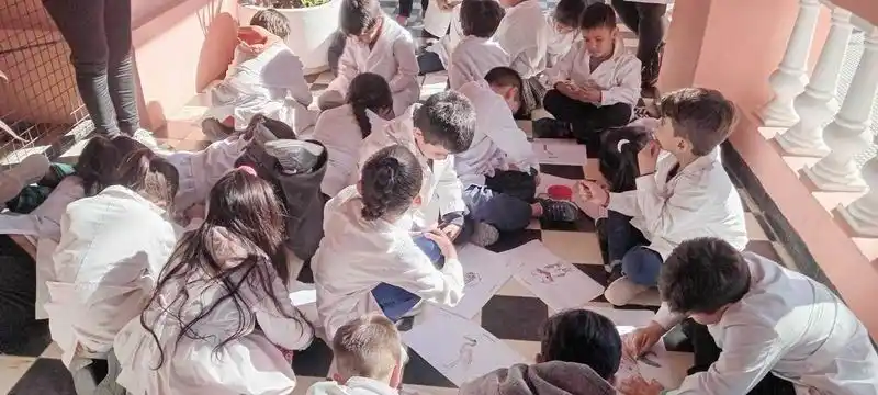 Exposición de juguetes antiguos y lectura de cuentos