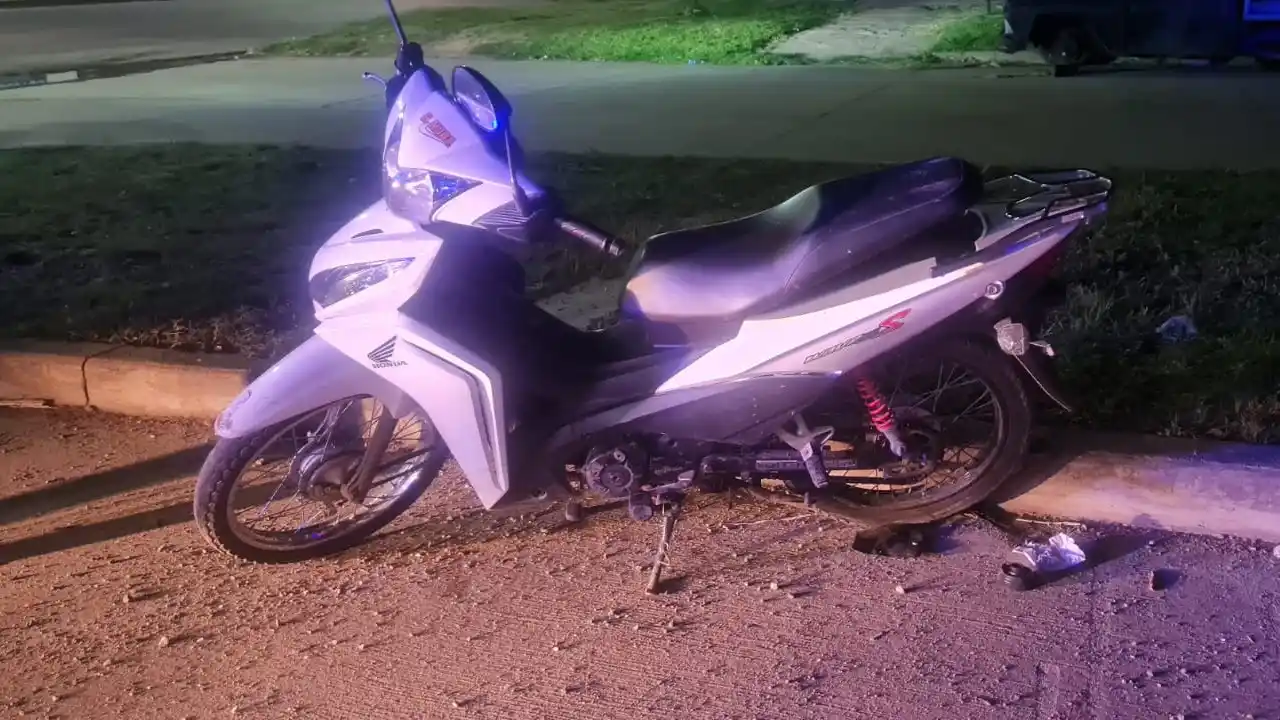 Recuperaron una moto robada en zona oeste y hay un joven detenido
