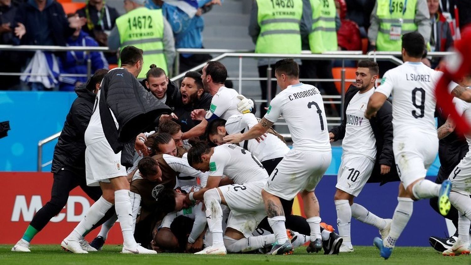 Uruguay le ganó a Egipto con un gol agónico