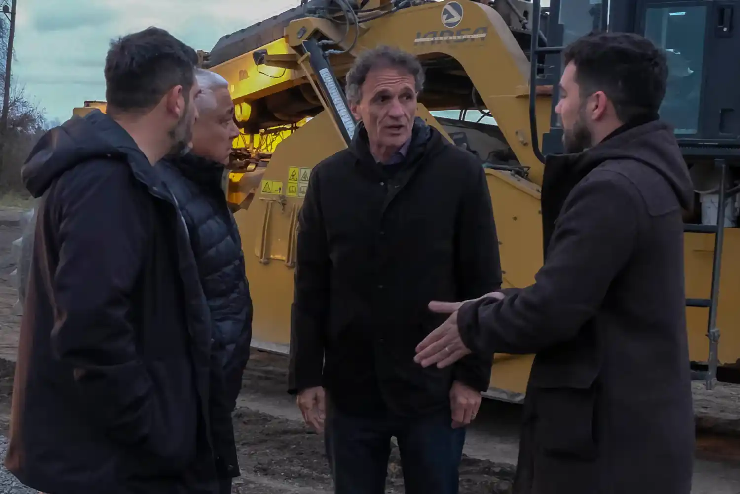 katopodis en san pedro obra pùblica