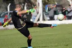 Bucci, el arquero que se transforma en superhéroe