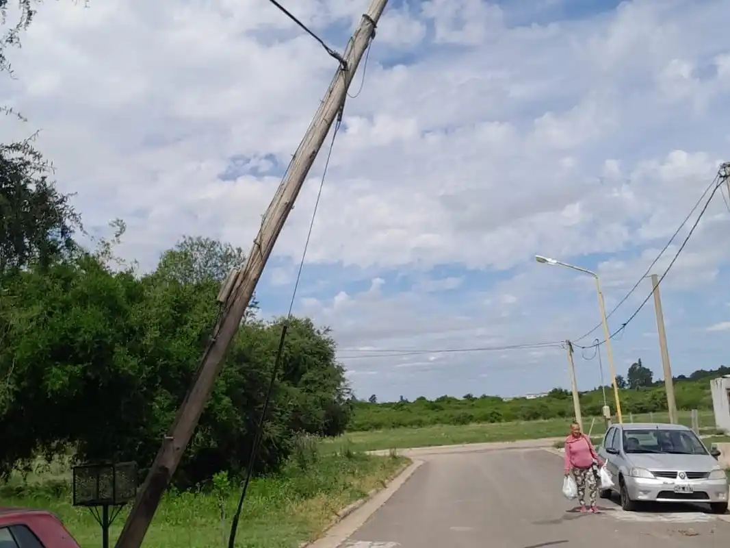 Realizan el relevamiento de luminarias en diferentes barrios de la ciudad