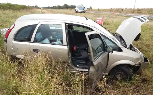 Despiste en la Ruta Internacional 136: una mujer hospitalizada 